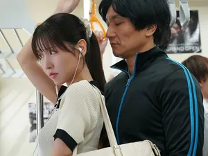 Cậu đeo bao nhanh lên lồn tớ ướt lắm rồi